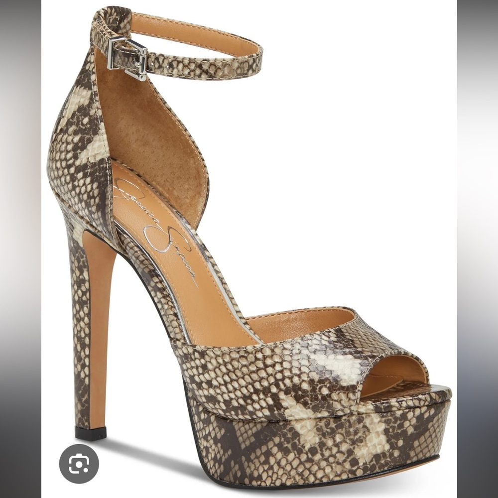 Jessica Simpson Beeya Platform Stiletto Pump